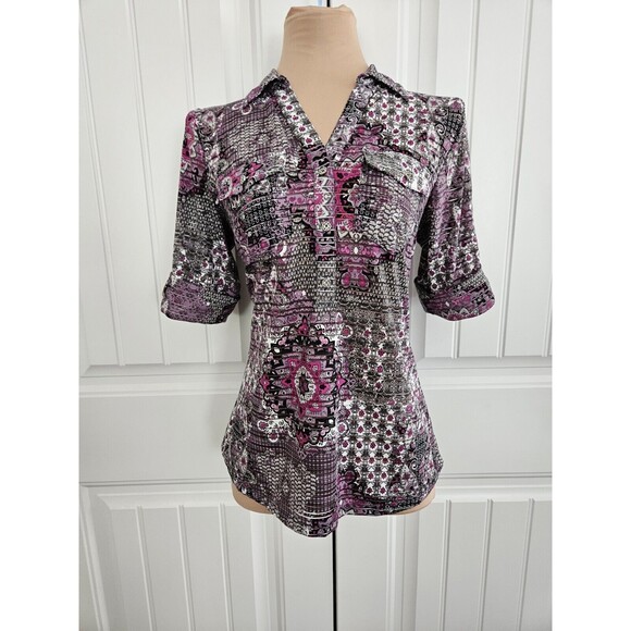 Cathy Daniels Roll Tab Blouse Silvertone Buttons Medallion Pattern Size S - Picture 1 of 9